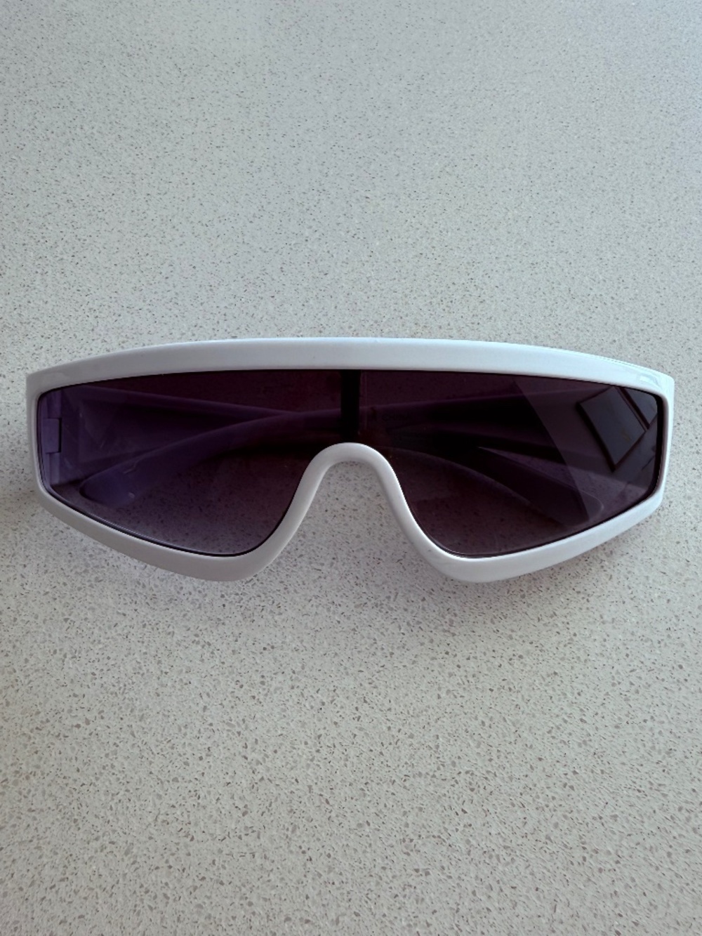 White Retro Shield Sunglasses Oversized Wraparound Visor Style UV Fashion
